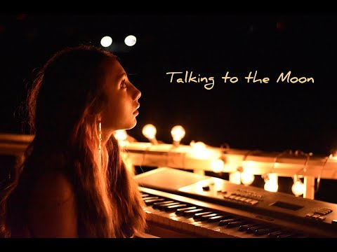 Ashley Marina – Talking to the Moon (Bruno Mars Cover)